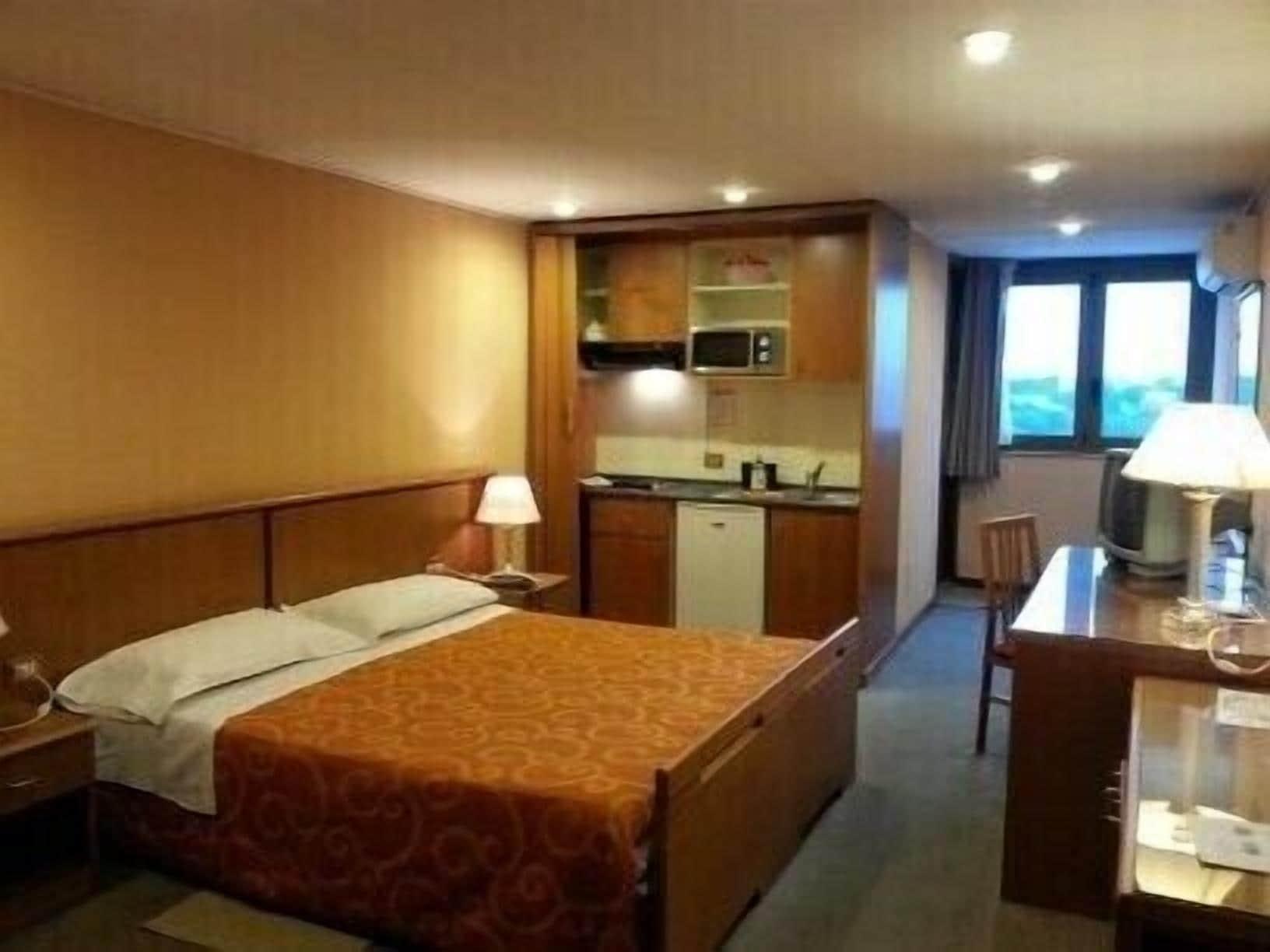 로마 Residenze Garden 아파트 호텔 외부 사진