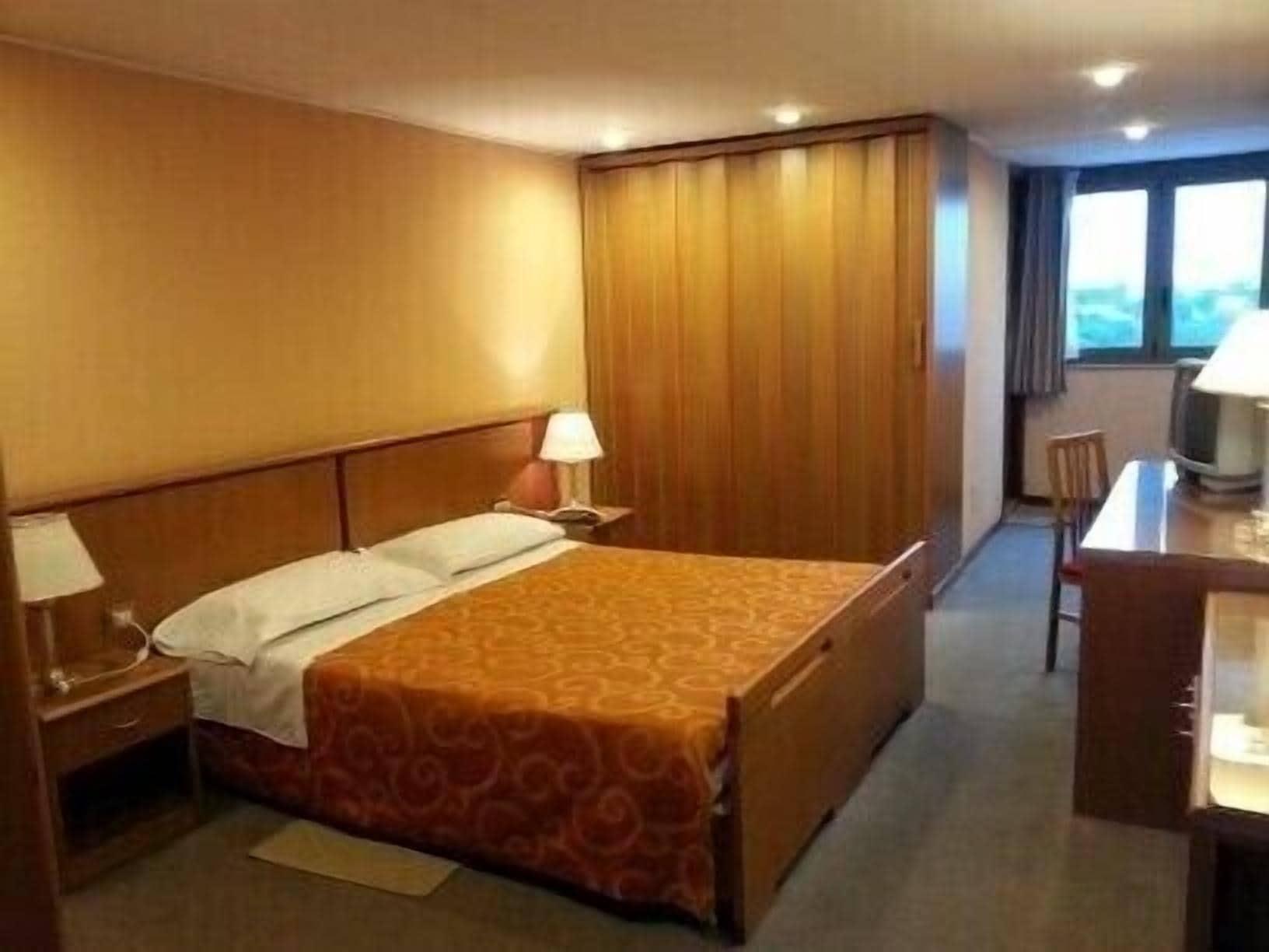 로마 Residenze Garden 아파트 호텔 외부 사진