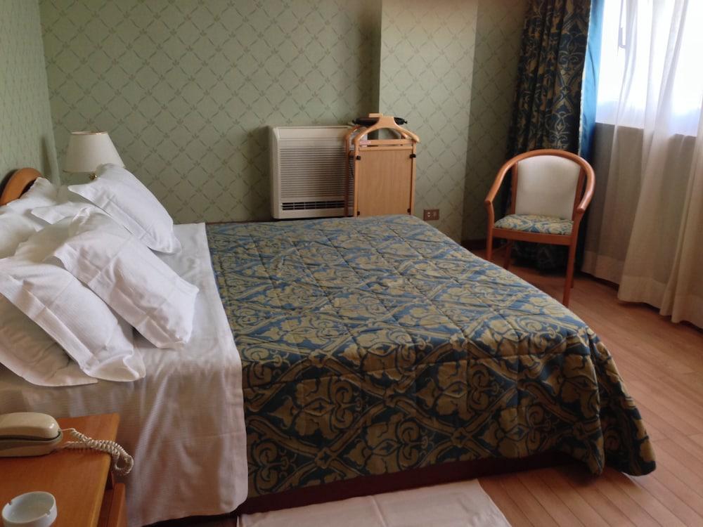 로마 Residenze Garden 아파트 호텔 외부 사진