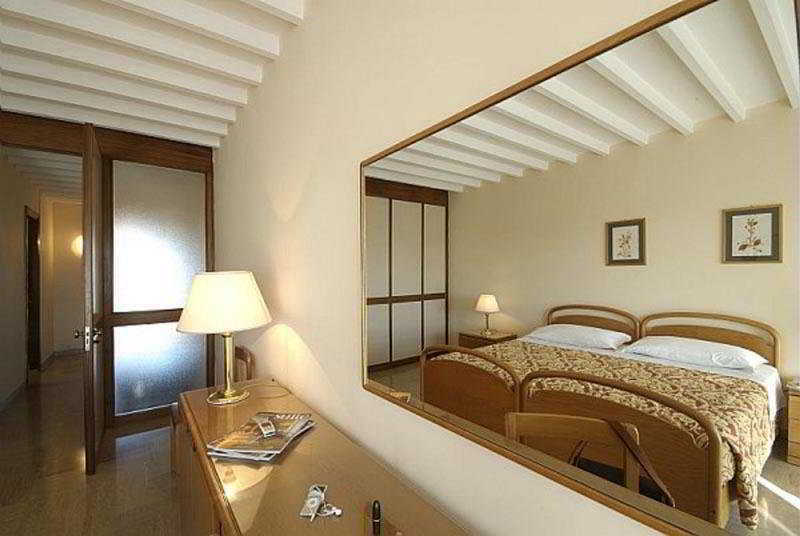 로마 Residenze Garden 아파트 호텔 객실 사진